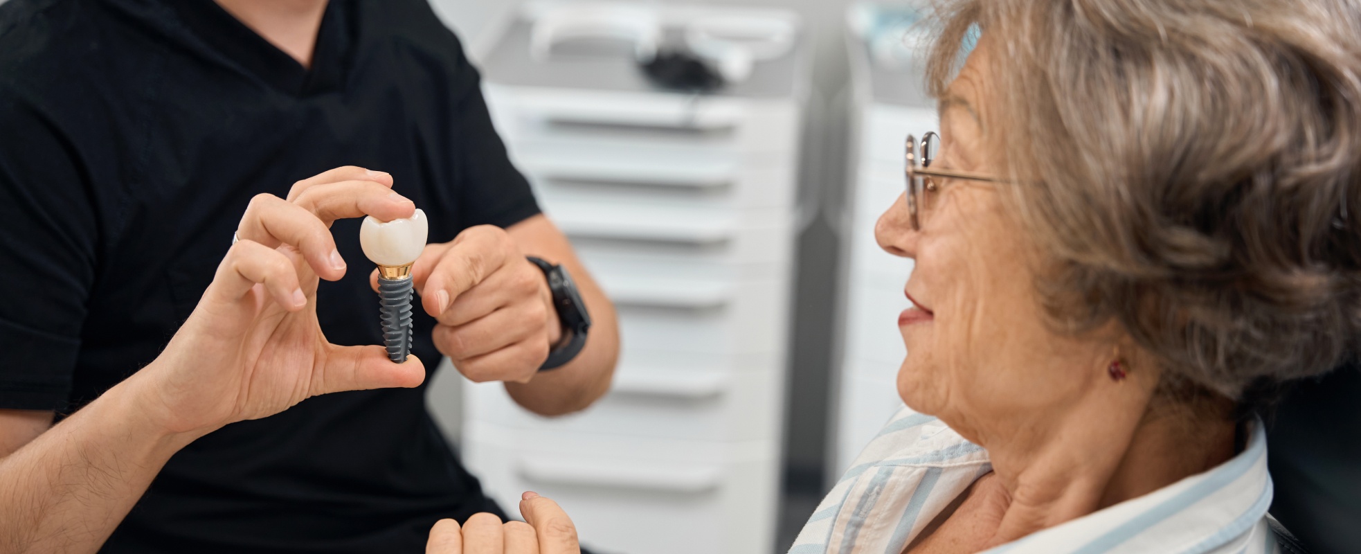 Prix implant dentaire